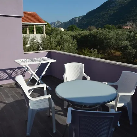 Apartments Dubas