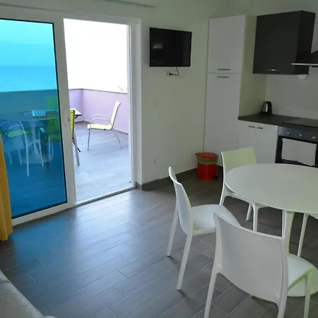 Apartment Apartments Dubas *