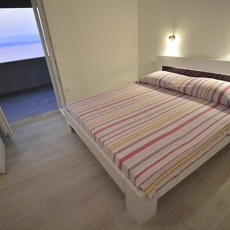 Apartments Dubas *