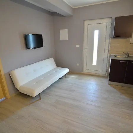 Apartments Dubas *